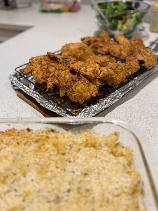 Salt & vinegar chicken schnitzel with mac 'n' cheese